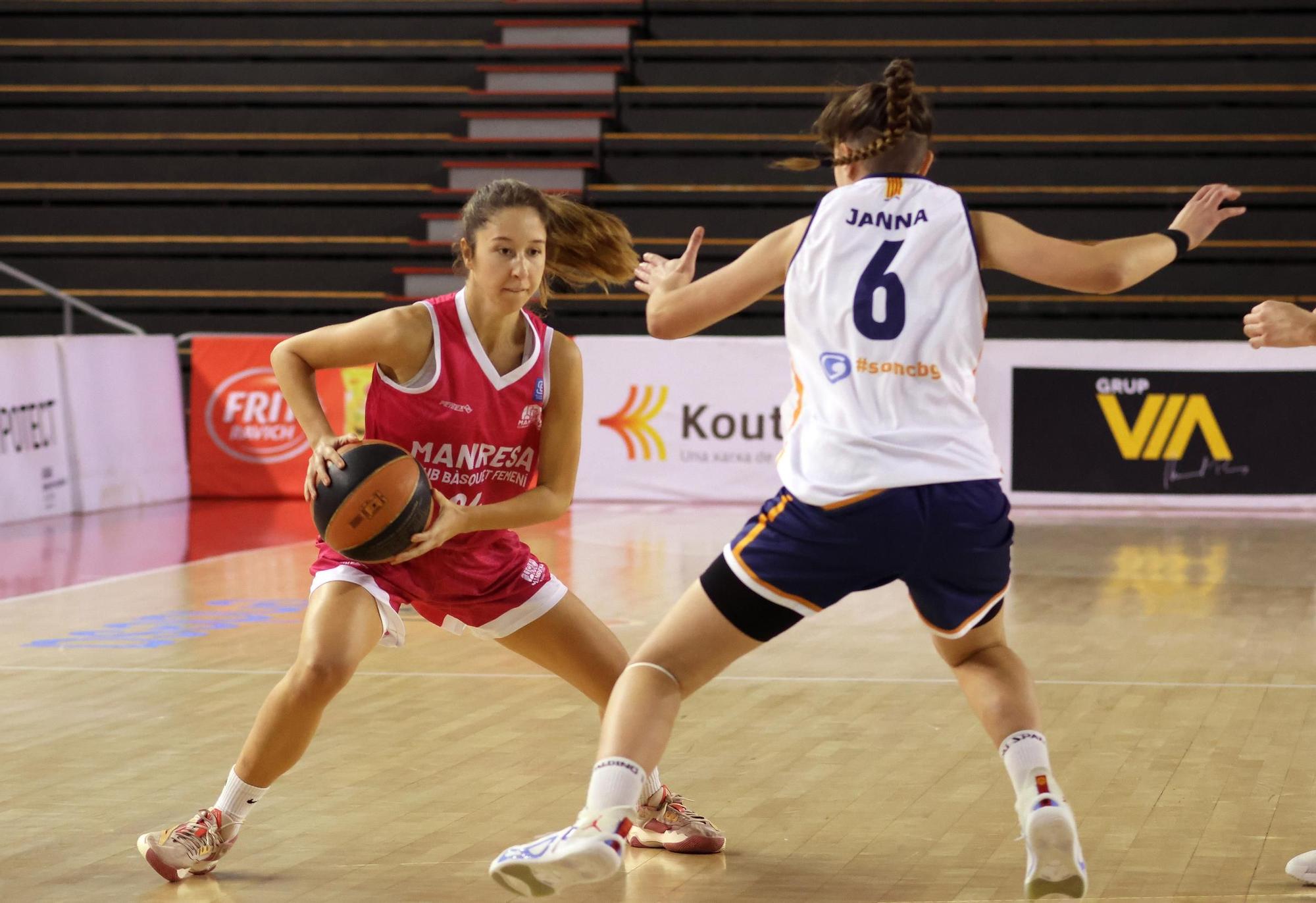 Les imatges de la Supercopa femenina del Bàsquet Manresa CBF - Granollers