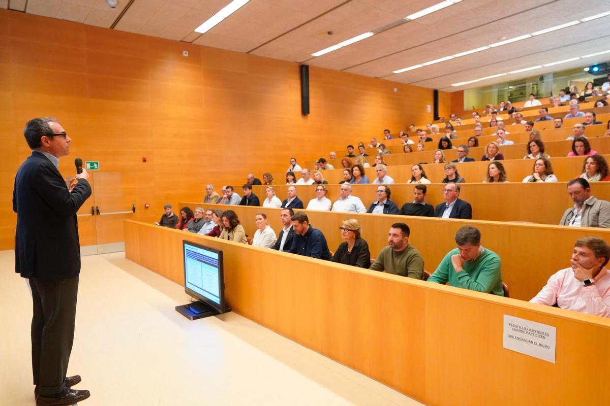 Manuel Torres, ponente en foro de IA del PP balear.