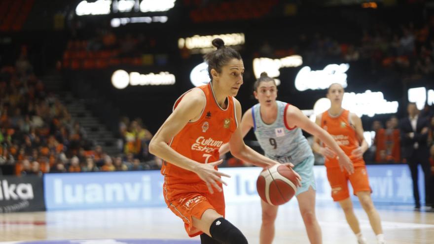 El Valencia Basket arrolla al Barça al ritmo de Torrens y Awa Fam (69-51)