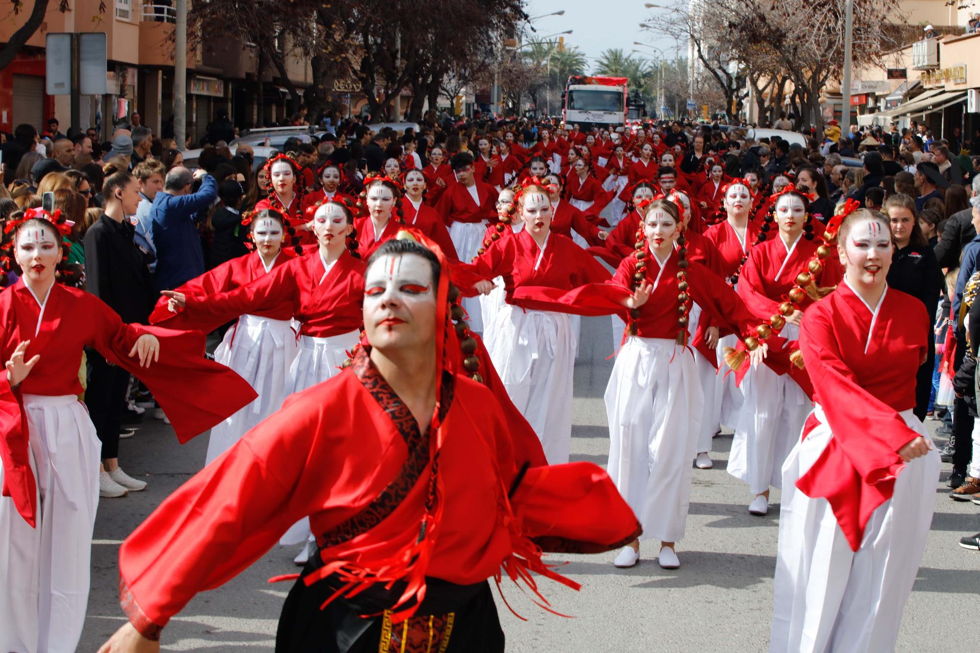 Todas las imágenes de la rúa del Carnaval de Ibiza 2023