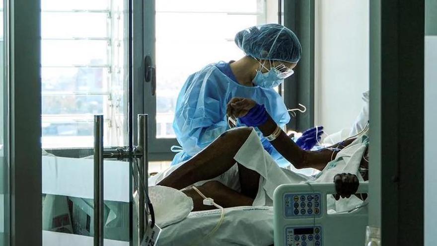 Una ley útil o papel mojado: proteger al personal sanitario exige ir a la raíz del problema