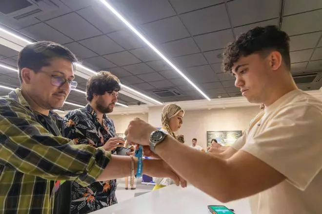 Así ha sido la pulseración para O Son do Camiño en el Corte Inglés de Santiago