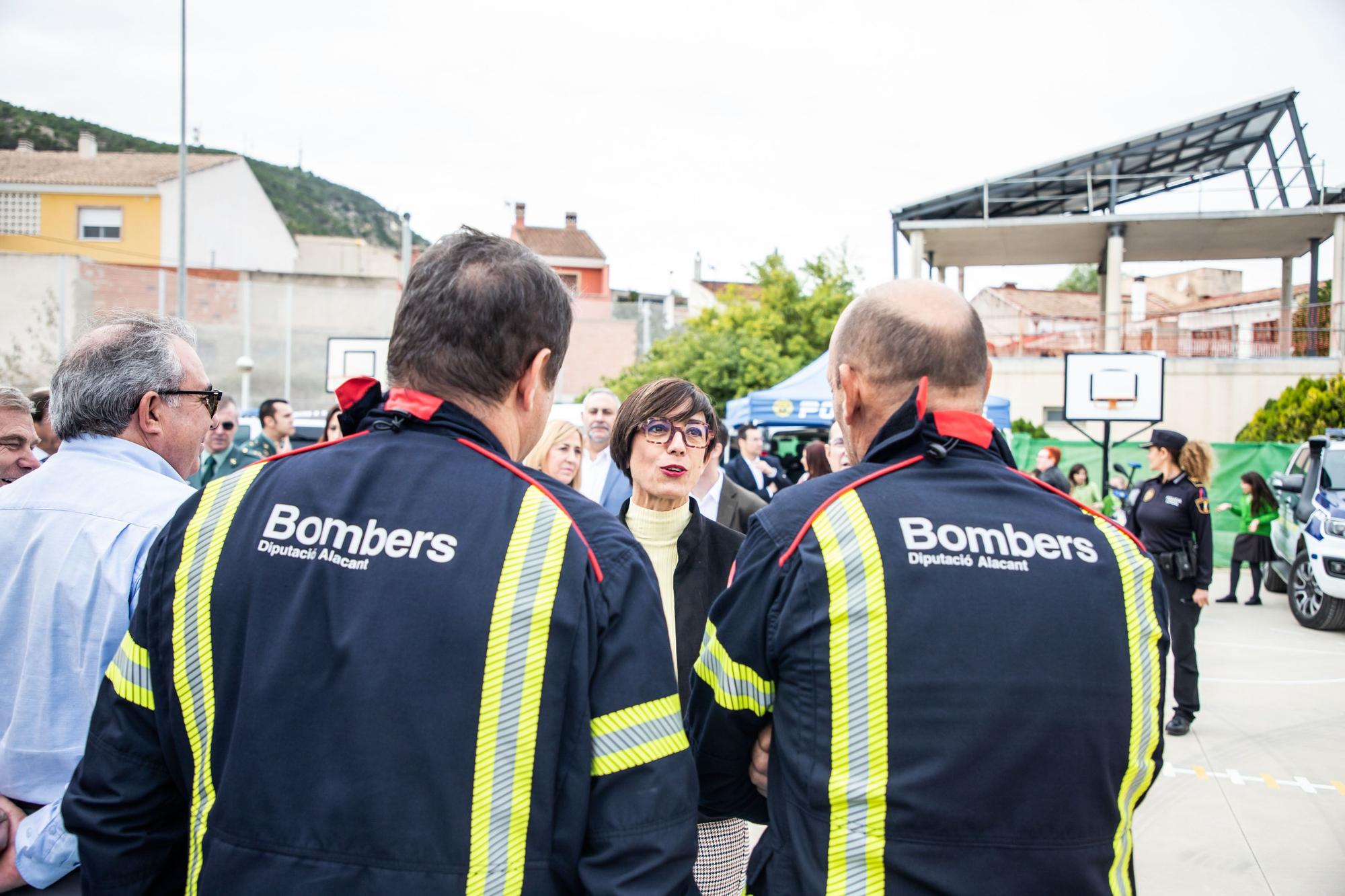 Visita de la Directora de la Guardia Civil al colegio de Hurchillo