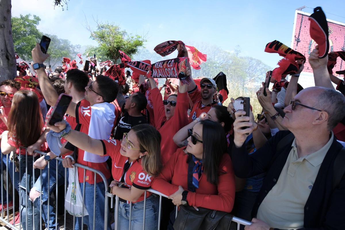 Así han recibido los aficionados al Mallorca en Son Moix antes del partido clave contra el Villarreal
