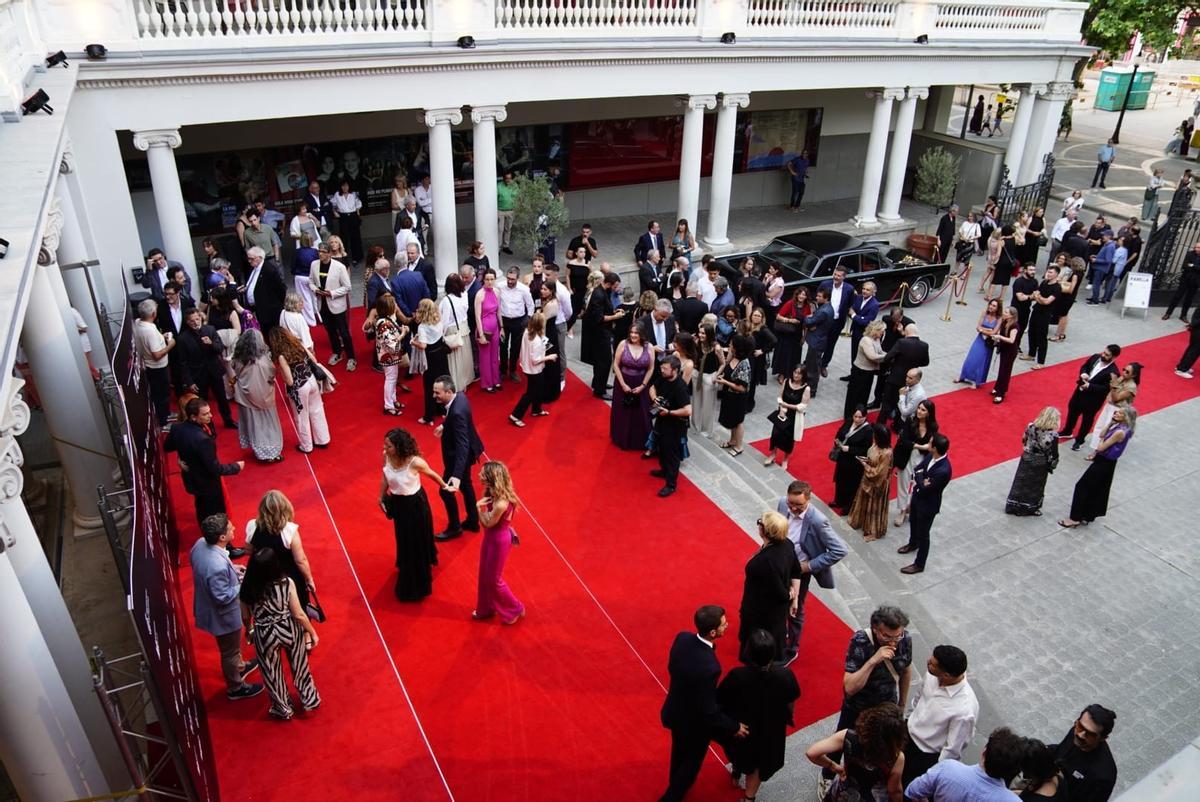 Les millors fotos de la catifa vermella de la Gala Plàcido al teatre Kursaal de Manresa Les millors fotos de la catifa vermella de la Gala Plàcido al teatre Kursaal de Manresa