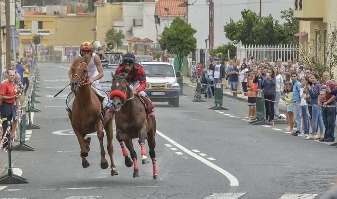 16/09/2017 TEROR. Carrera de caballos en la Avda. del Cabildo en Teror.  FOTO: J.PÉREZ CURBELO