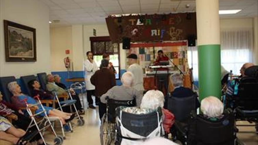 Cruz Roja implanta en Almassora un ‘GPS’ para localizar a mayores
