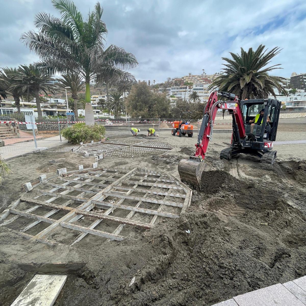 Obras del Consorcio en la Playa de San Agustín.