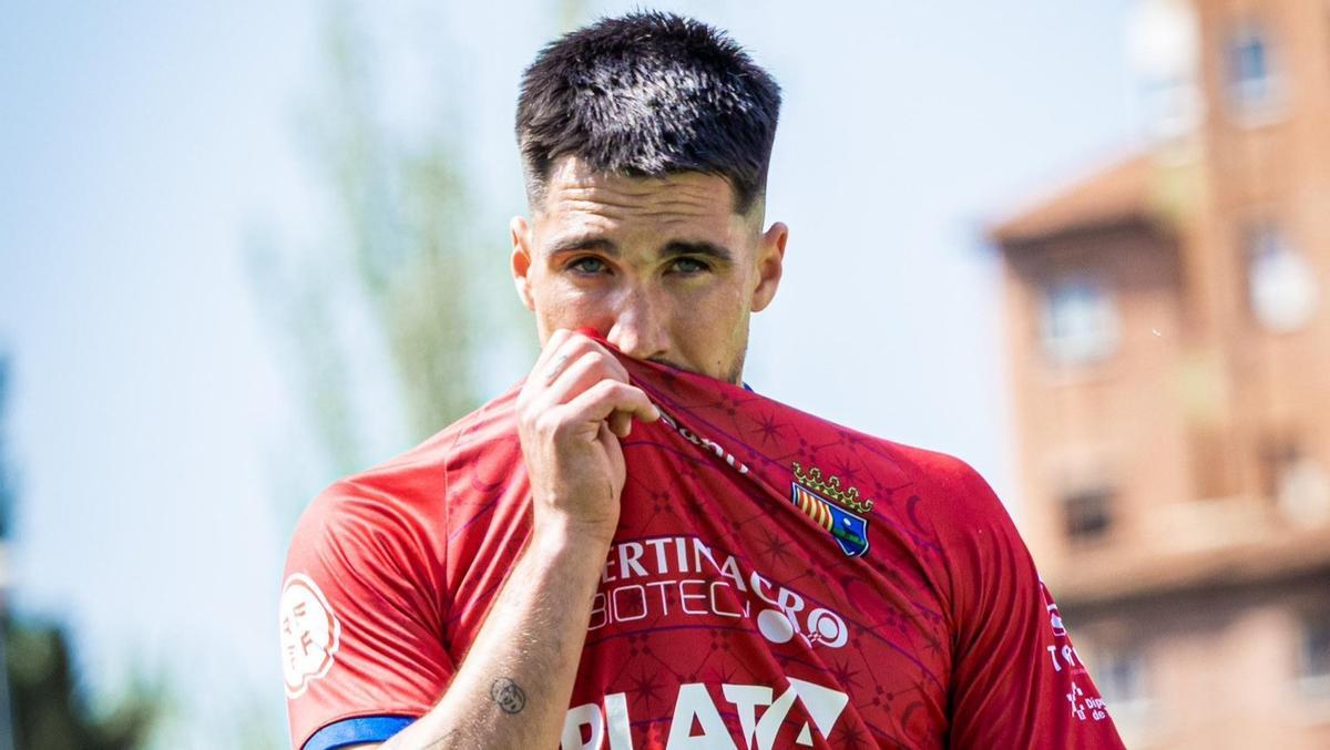 El Teruel saca un punto en Pinilla ante el Atlético Madrileño y sigue mirando al 'playoff'.