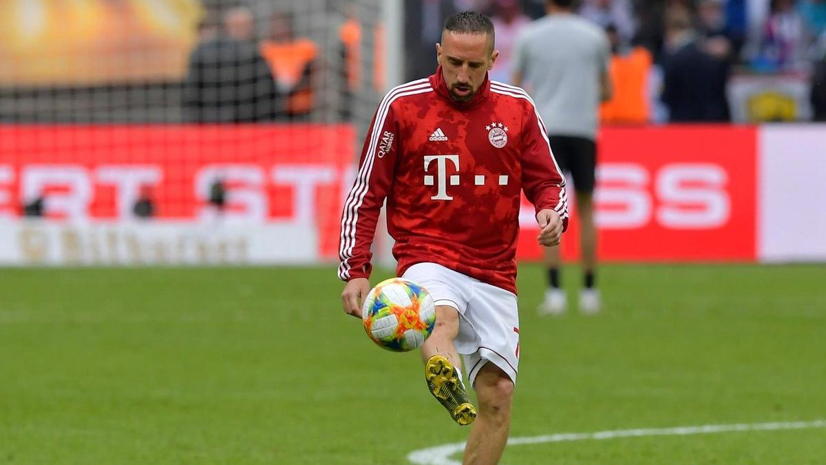 Ribery sigue sin equipo después de 12 temporadas en el Bayern de Munich