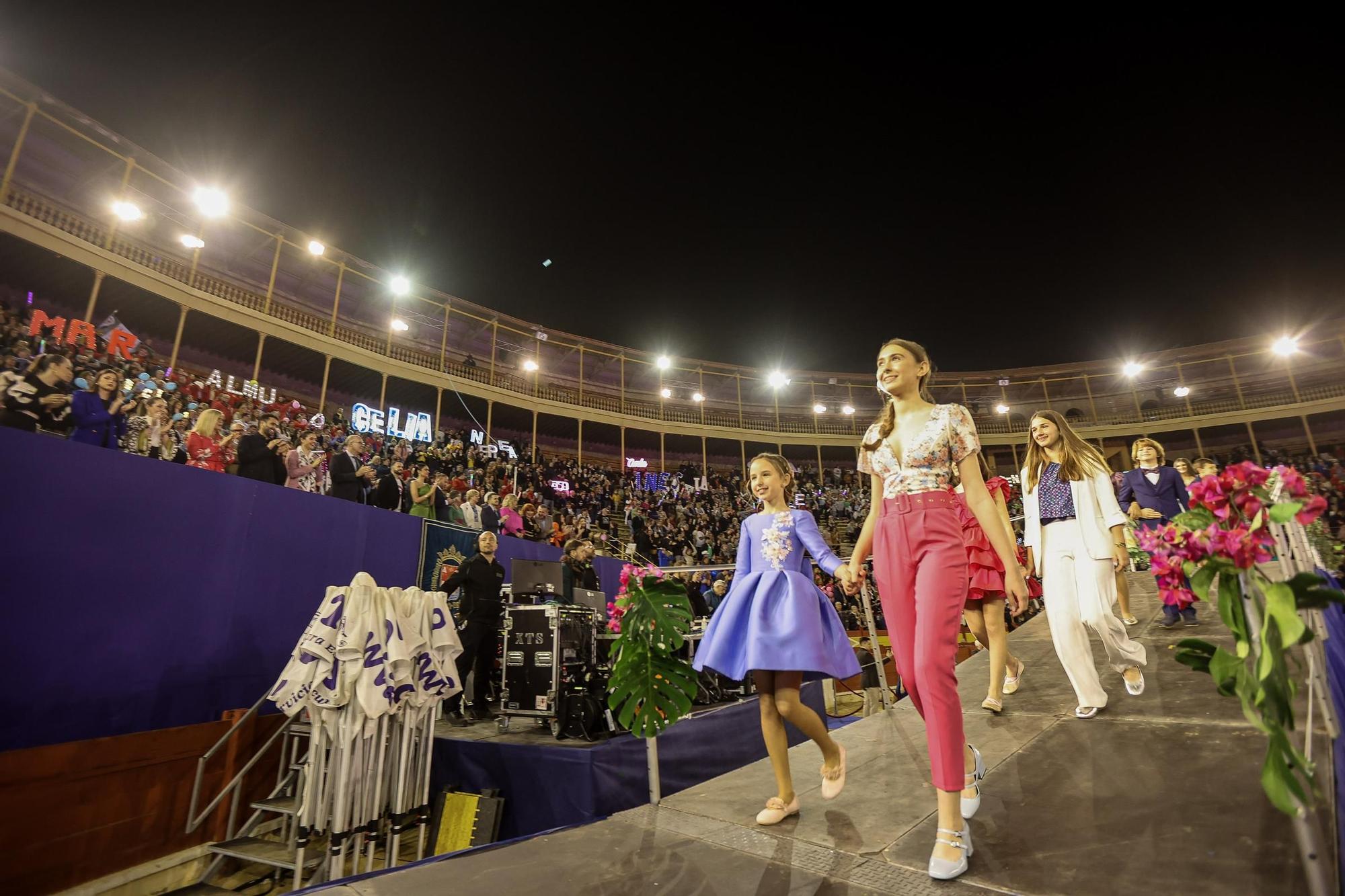 Gala de las Candidatas Infantiles en la Plaza de Toros