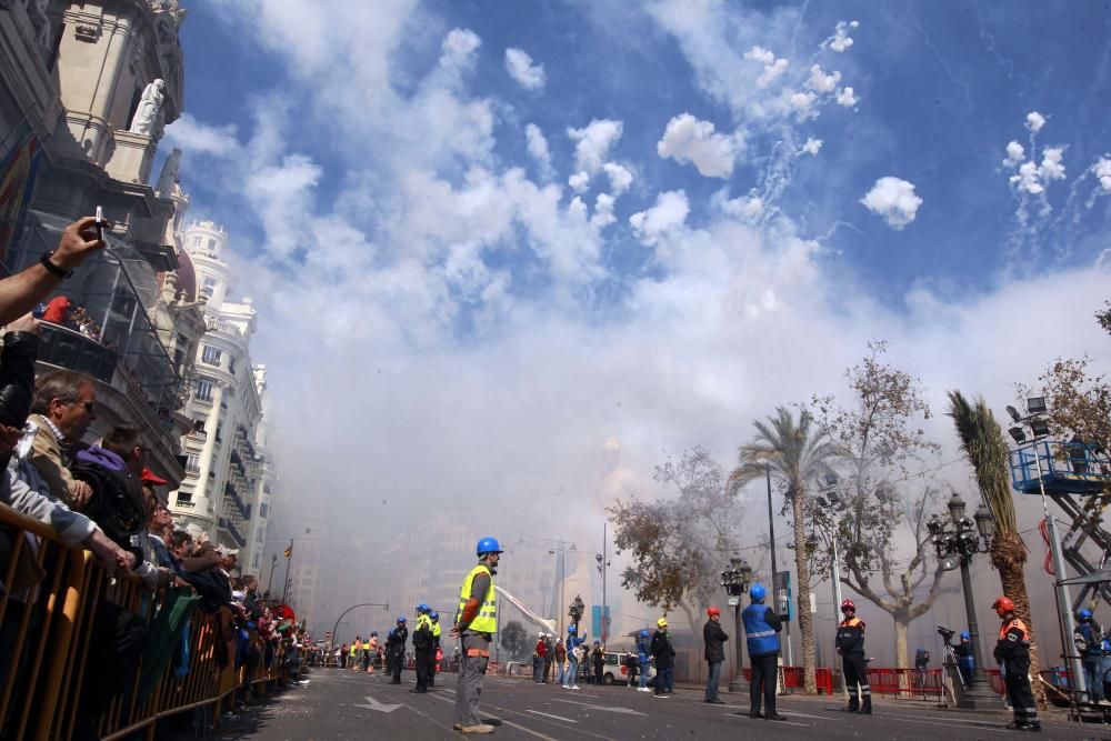 Búscate en la mascletà del 13 de marzo