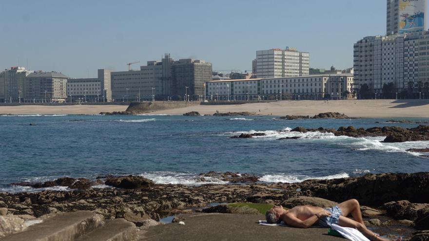El anticiclón se hace notar en Galicia, con máxima de 24 grados en A Coruña
