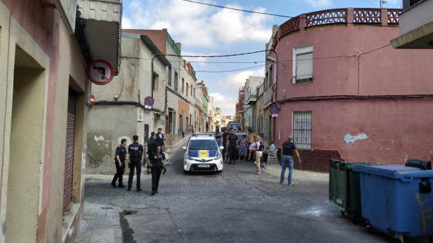 Un tiroteo en Alzira se salda con dos mujeres heridas de bala y seis detenidos