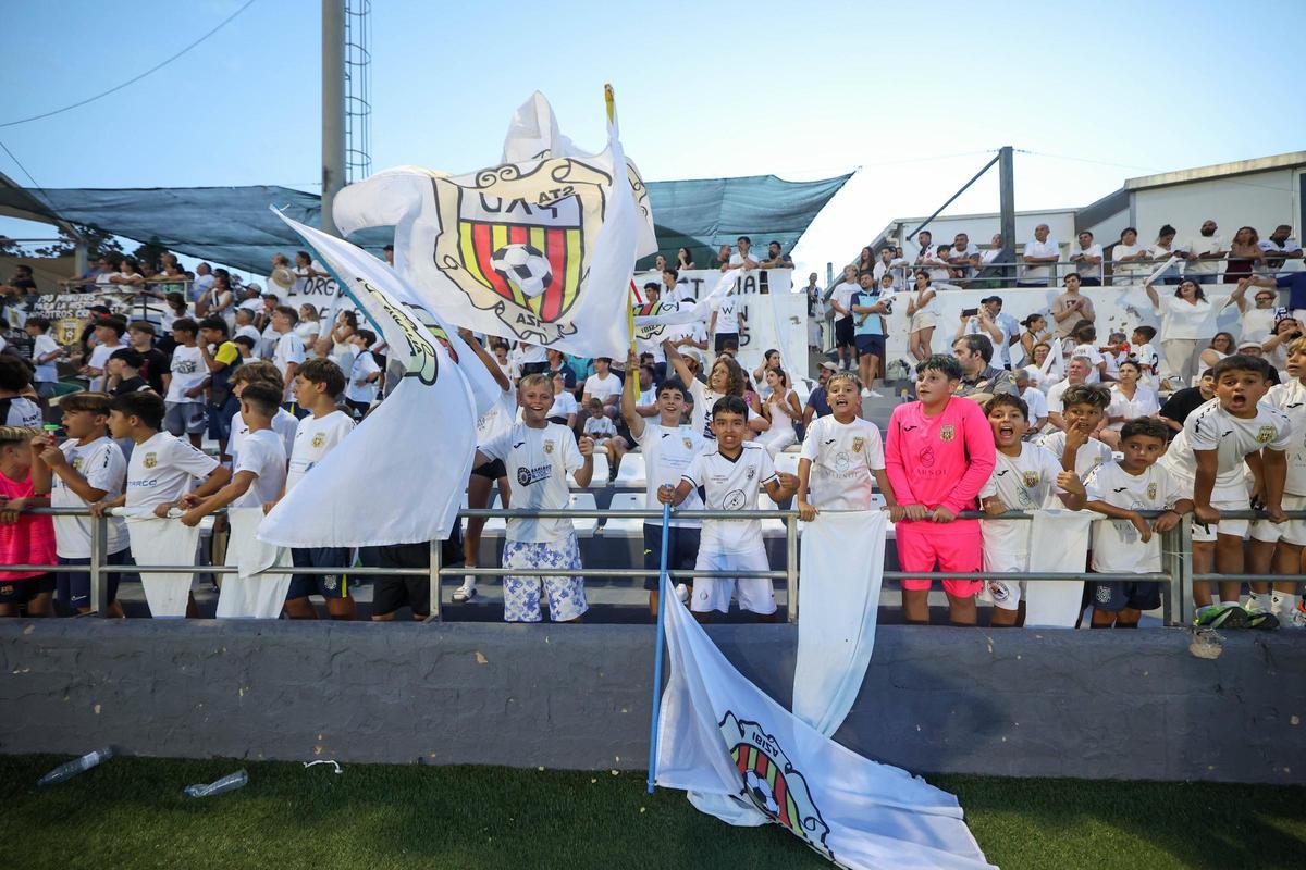 Aquí están las mejores fotos del ascenso de la Peña Deportiva