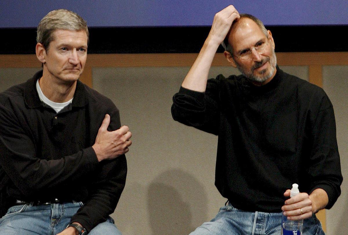 Tim Cook y Steve Jobs, en una imagen de 2011.