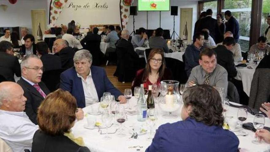 La patronal de las gasolineras de Pontevedra comió ayer en el Pazo de Xerlís. // Bernabé / Javier Lalín