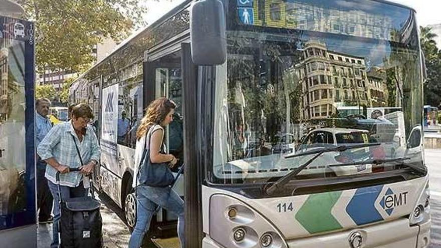 Kinder und Jugendliche unter 14 Jahren fahren gratis in Palmas Bussen