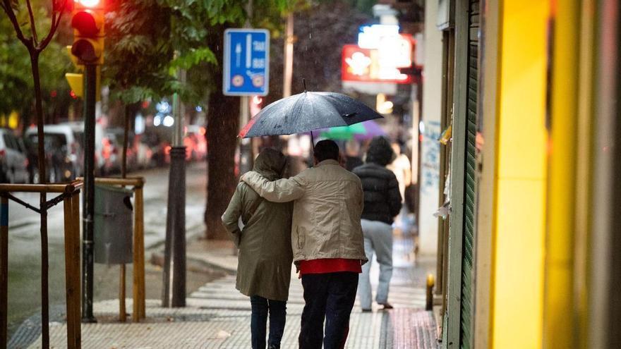 La Aemet avisa de la vuelta de la inestabilidad a Zaragoza: posibilidad de lluvias este sábado y durante la próxima semana