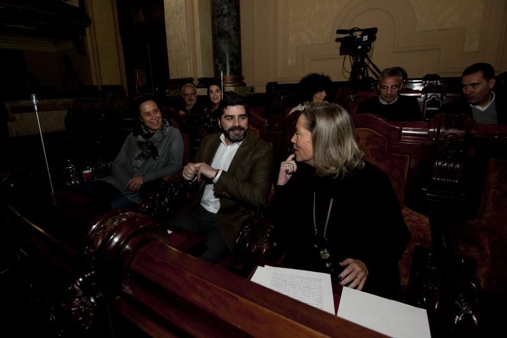 Marea y PP cargan contra el "catastrazo" del Ayuntamiento.