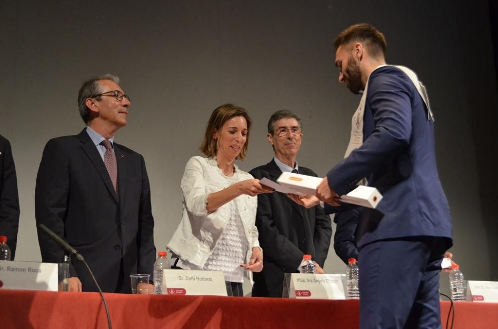 Acte de graduació dels primers infermers de la UdL a Igualada