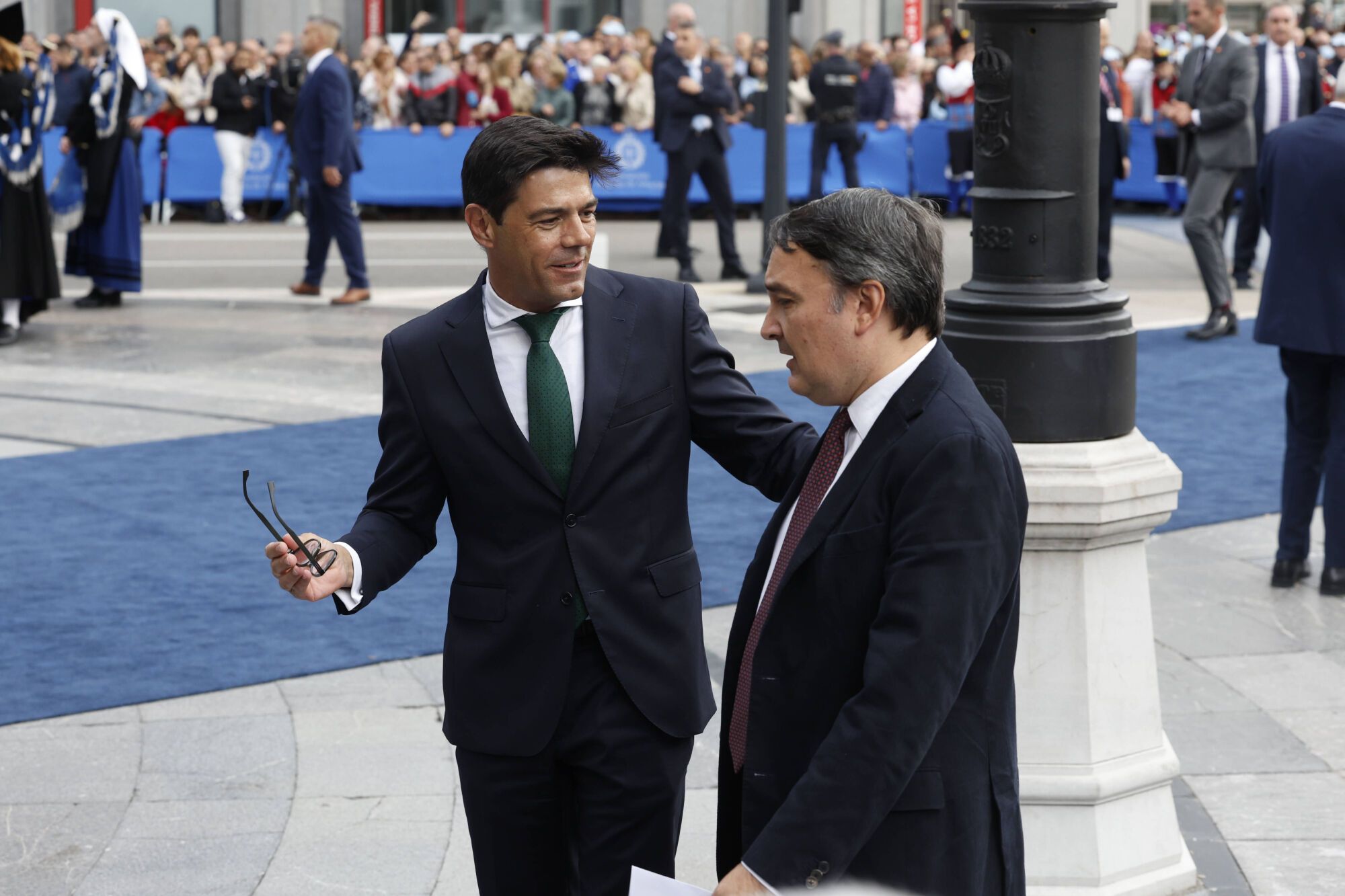  Así fue la llegada de los invitados a los premios "Princesa de Asturias" y su paso por la alfombra azul