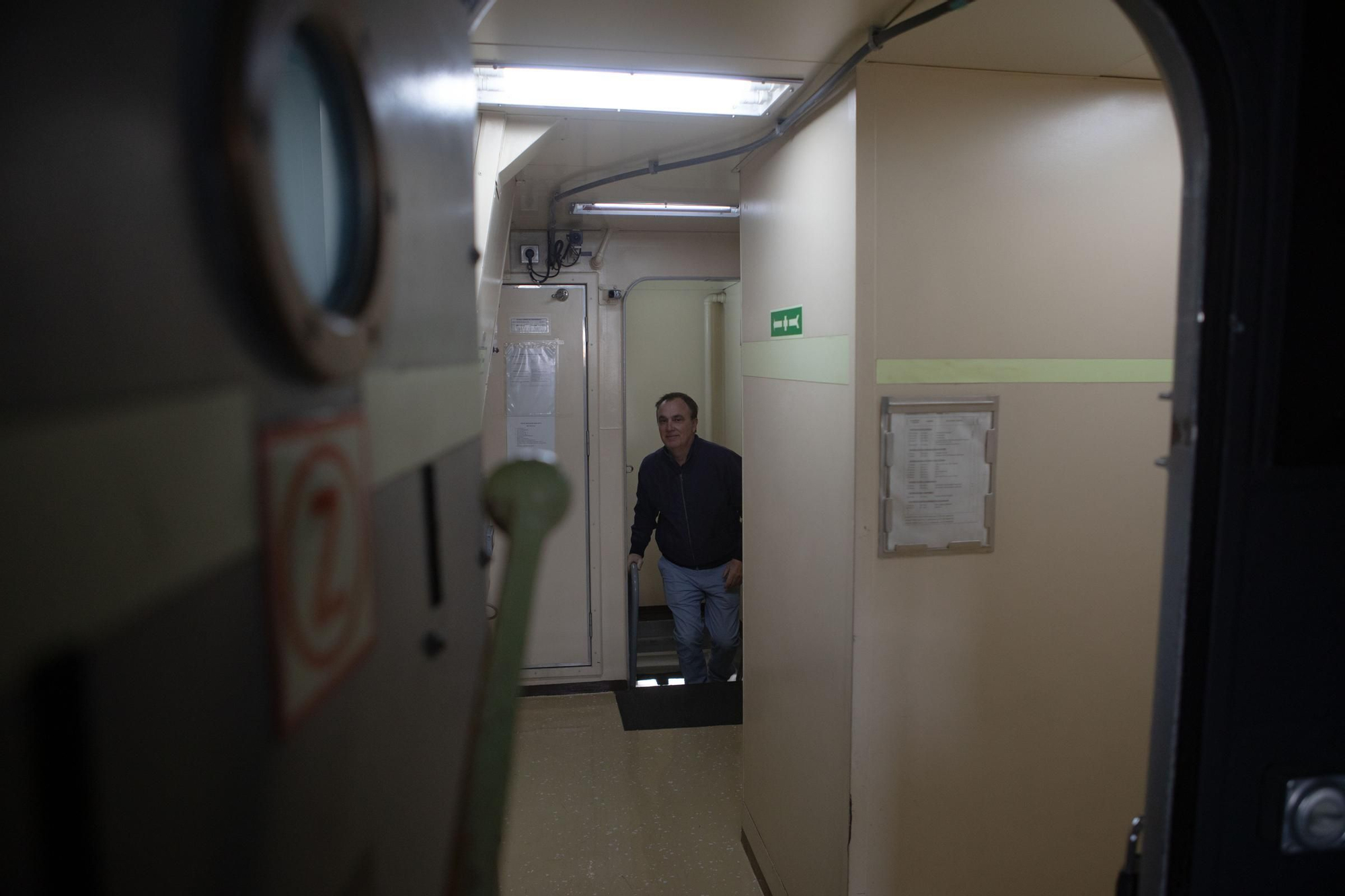 La primera jornada de puertas abiertas en la fragata 'Almirante Juan de Birbón', en imágenes