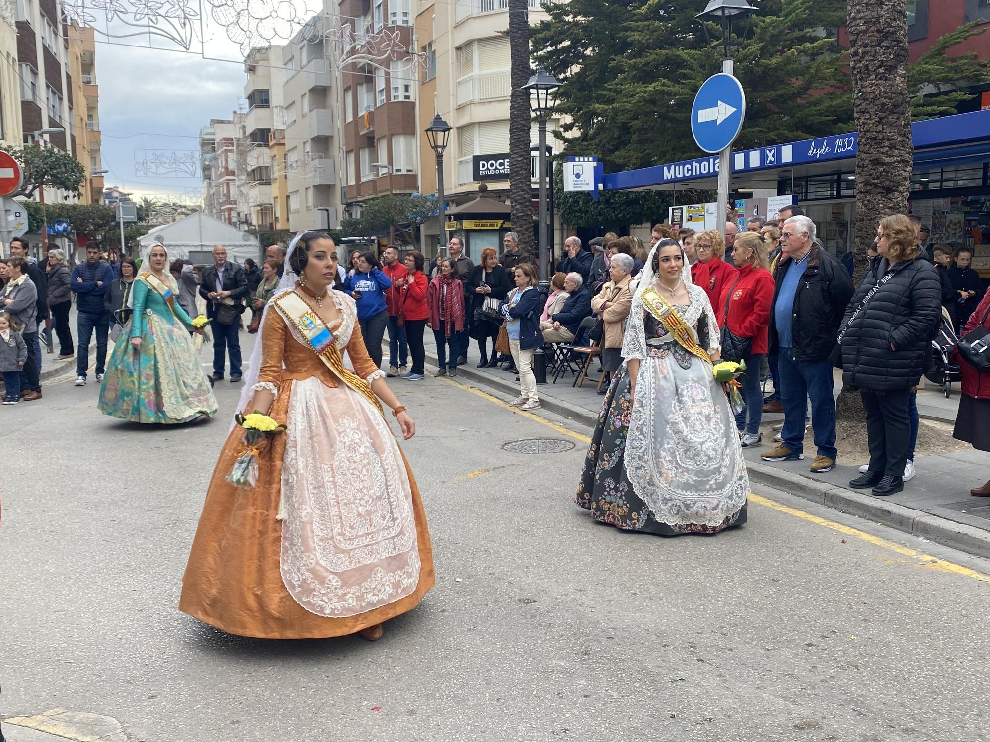 Las mejores imágenes de la ofrenda floral a la Mare de Déu de la Mar en Benicarlò