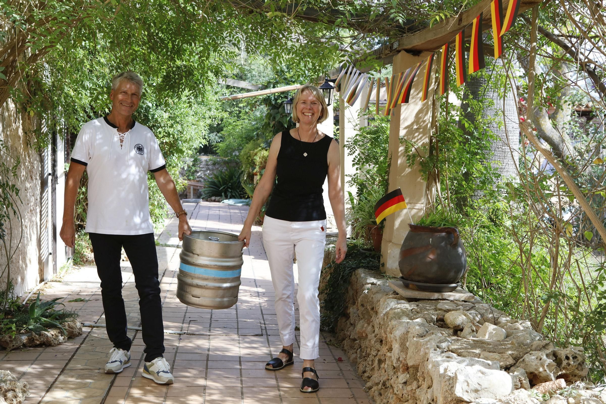 So feierte die deutsche Community auf Mallorca auf der Kulturfinca die EM-Eröffnung