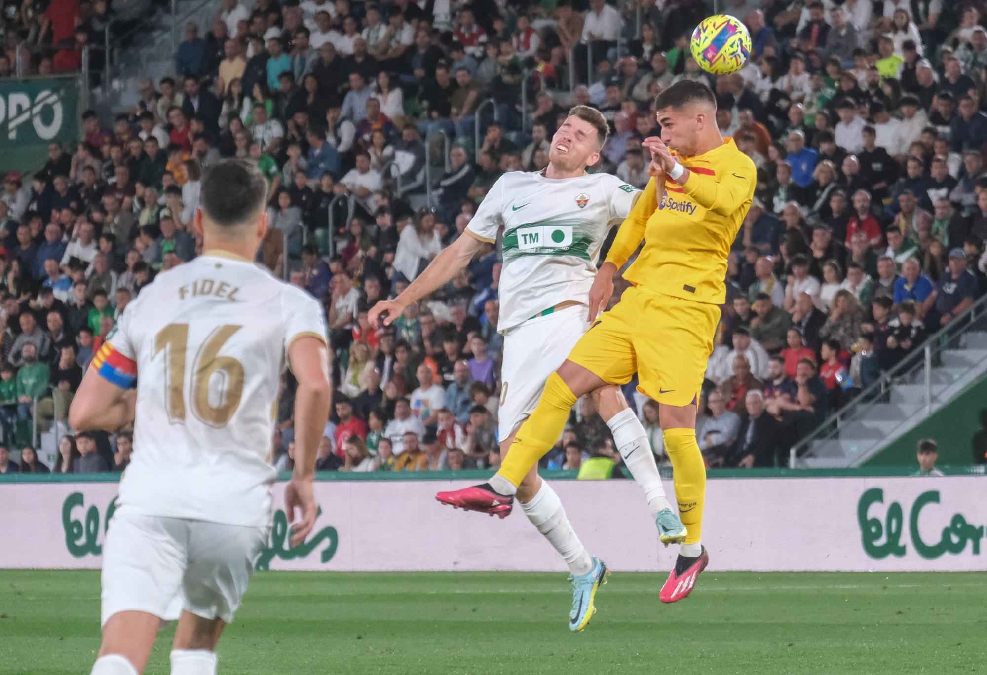 Así se ha vivido el Elche - Barça en el Martínez Valero