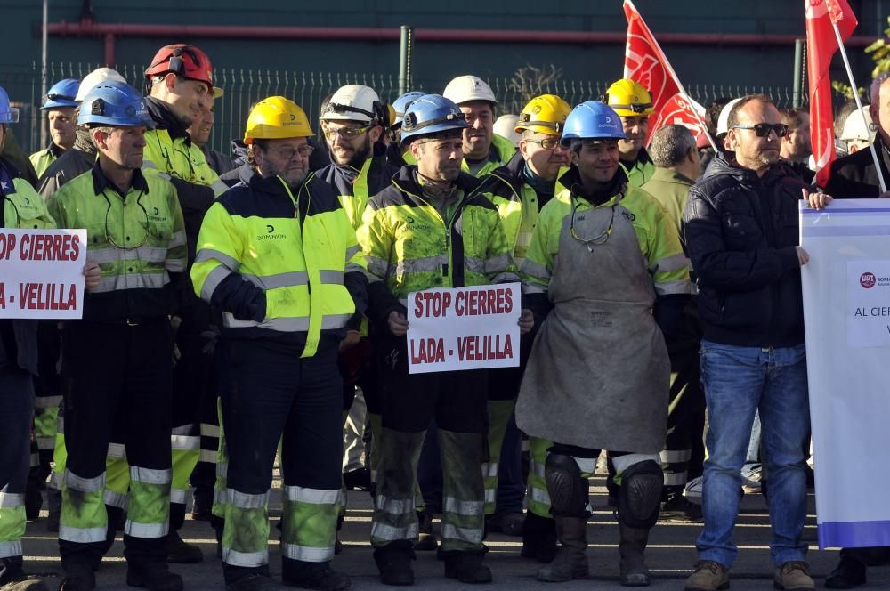 Protestas de los trabajadores de Lada por el futuro de la térmica