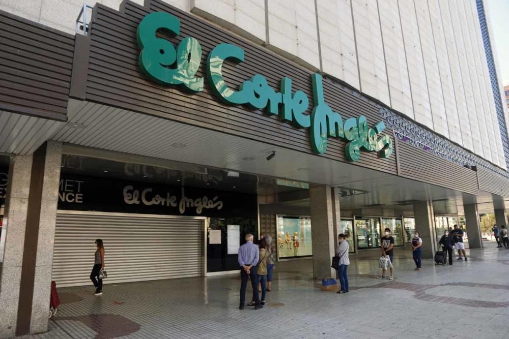 Lunes, 1 de junio | Abren en Málaga los centros comerciales