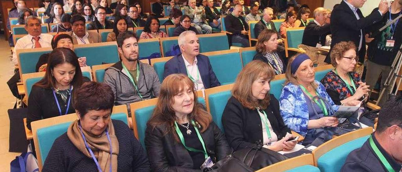 Asistentes al simposio internacional sobre termalismo que se celebra en Expourense. // Iñaki Osorio