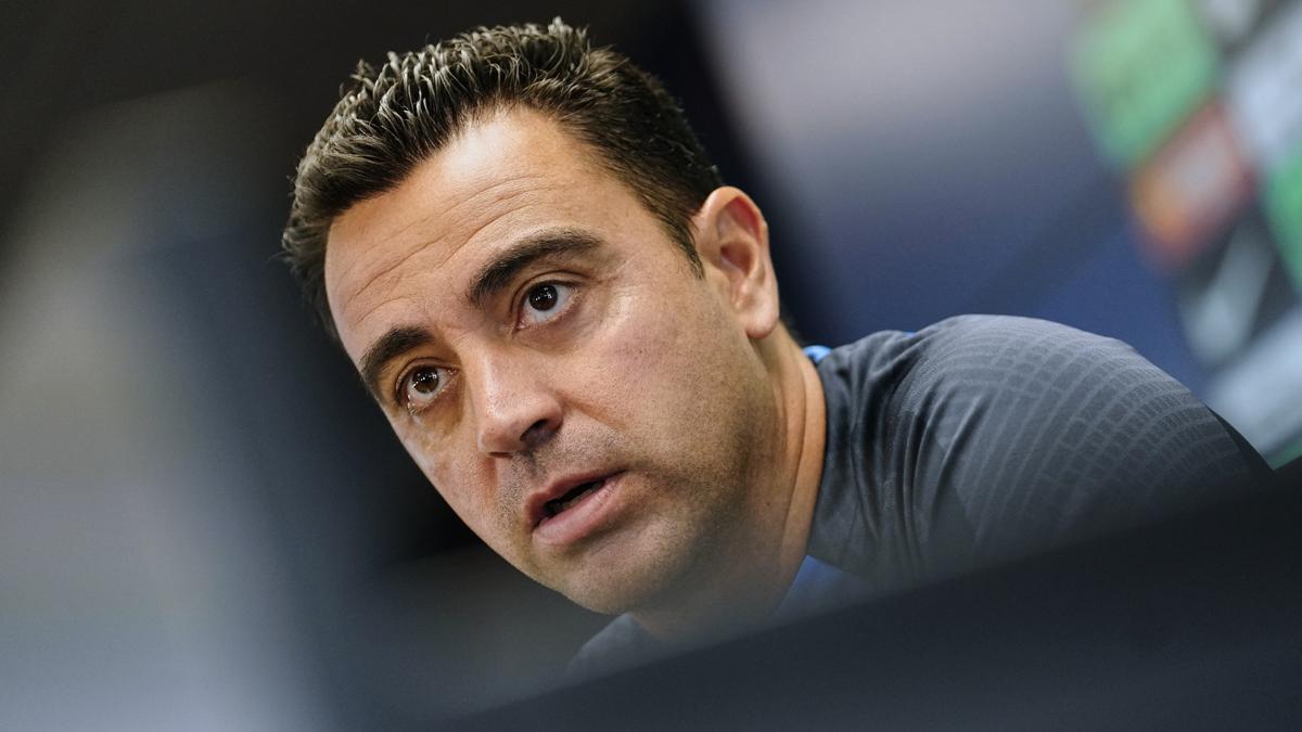 Xavi, sobre la marcha de Busquets y Alba: Hay gente que tiene que dar un paso al frente.