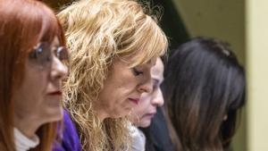 La alcaldesa de Maracena, Berta Linares, en el pleno municipal.