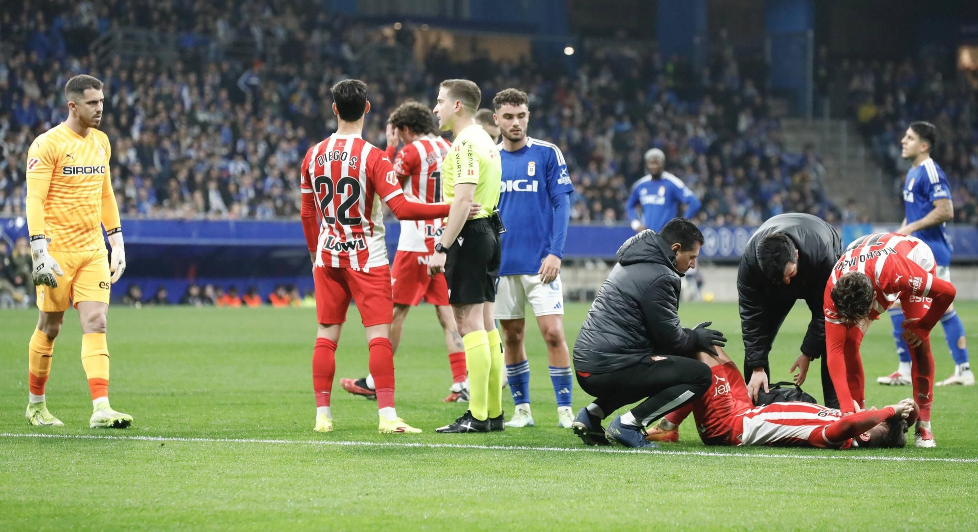 Así fue el derbi asturiano: todas las fotos del encuentro entre el Oviedo y el Sporting en el Tartiere