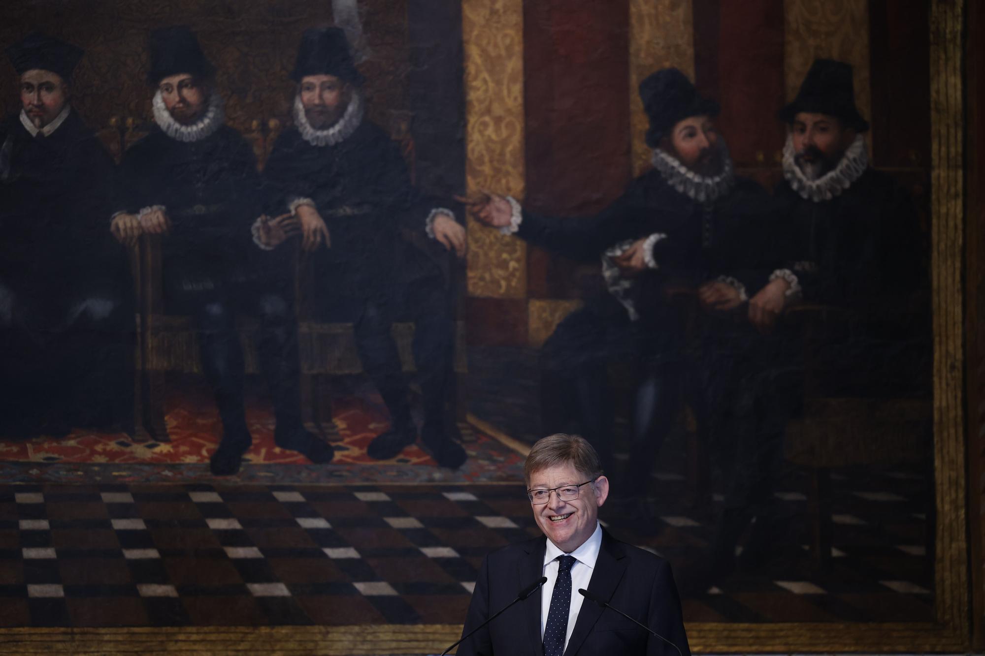 Toma de posesión de los nuevos consellers en el Palau