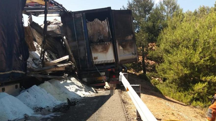 Estado del camión accidentado.