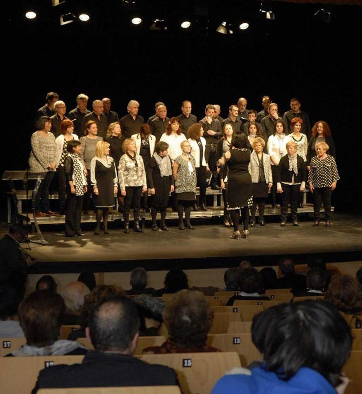 La música coral abre la semana de los  «Mierense del año»