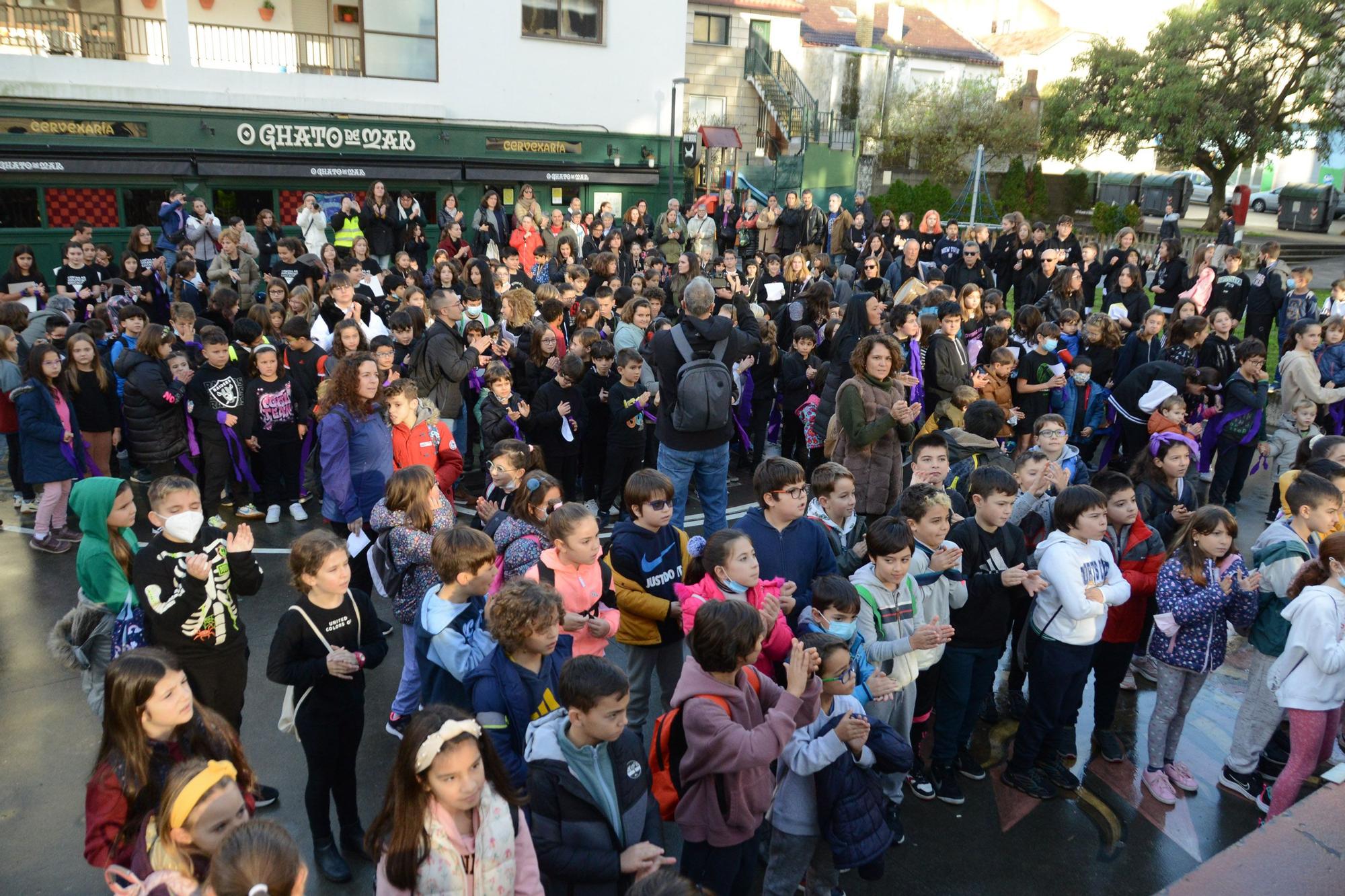 La celebración del Día Internacional contra las Violencias Machistas en Cangas