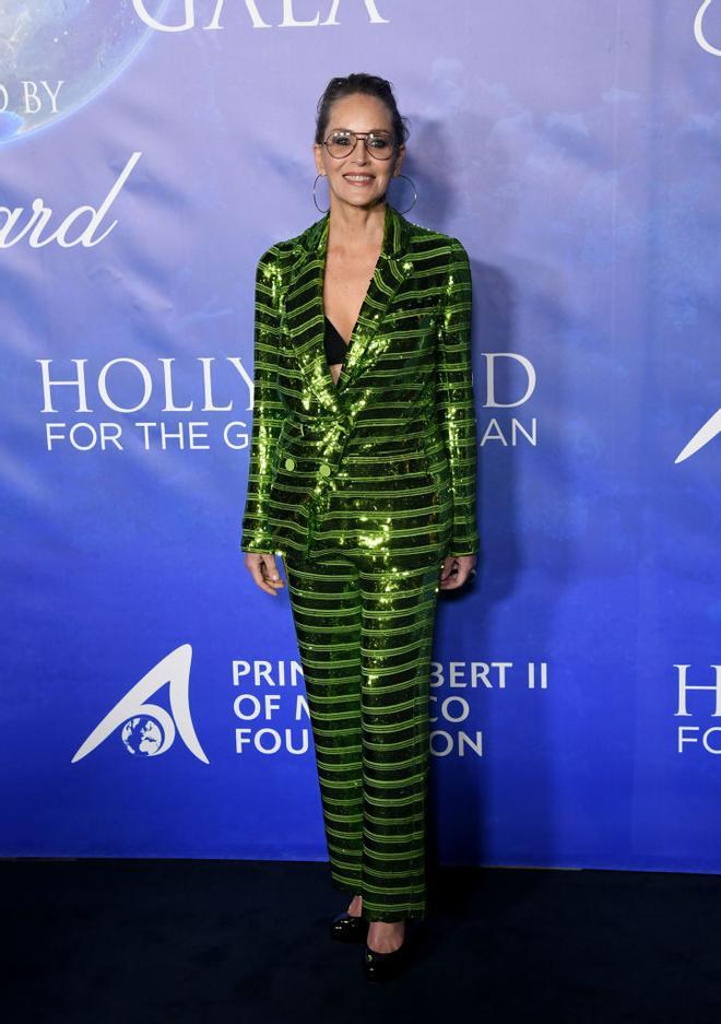 Sharon Stone con traje de lentejuelas verdes de Pertegaz