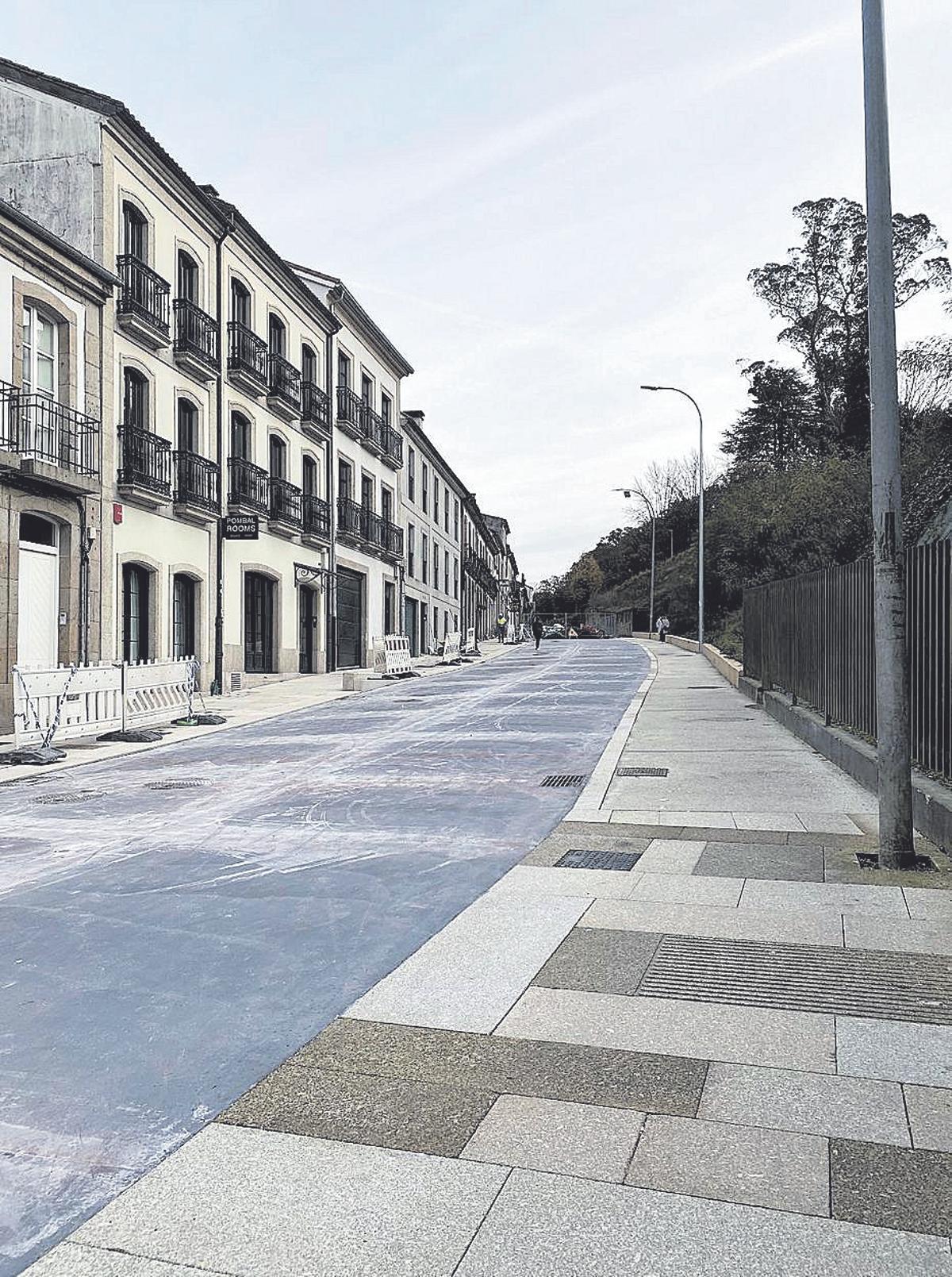 Así luce el tramo ya completado de la Rúa do Pombal de Santiago