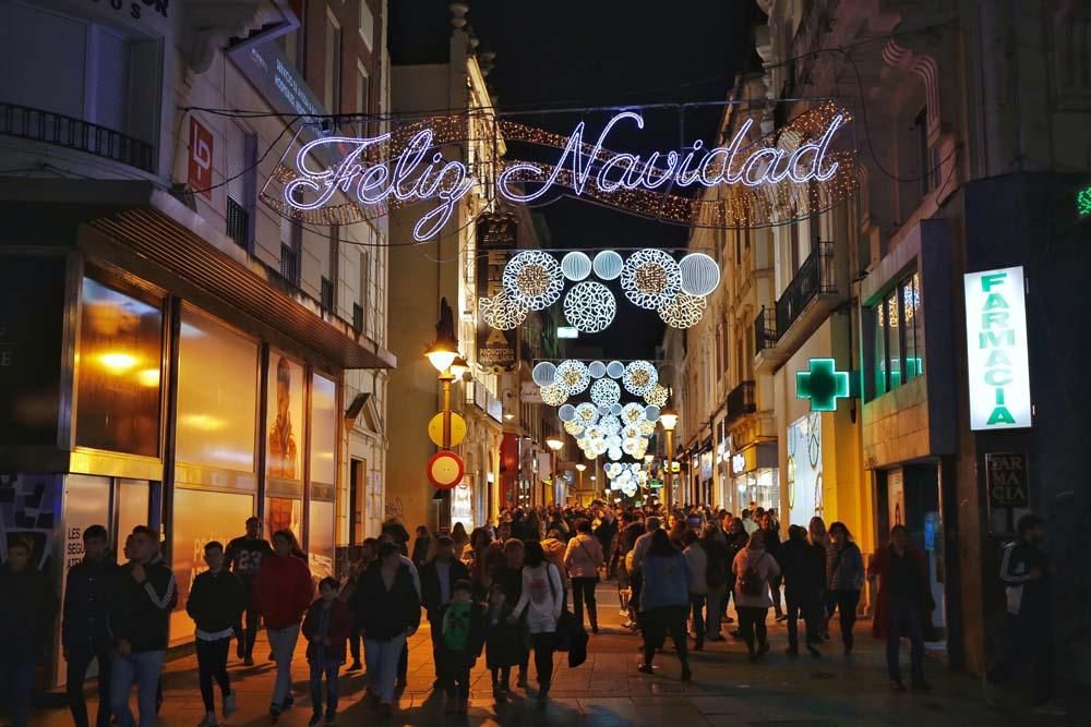 La luz de la navidad ya ilumina el centro