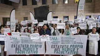 «Estamos quemados»: cerca de 200 médicos protestan en Córdoba y exigen el fin de las guardias de 24 horas