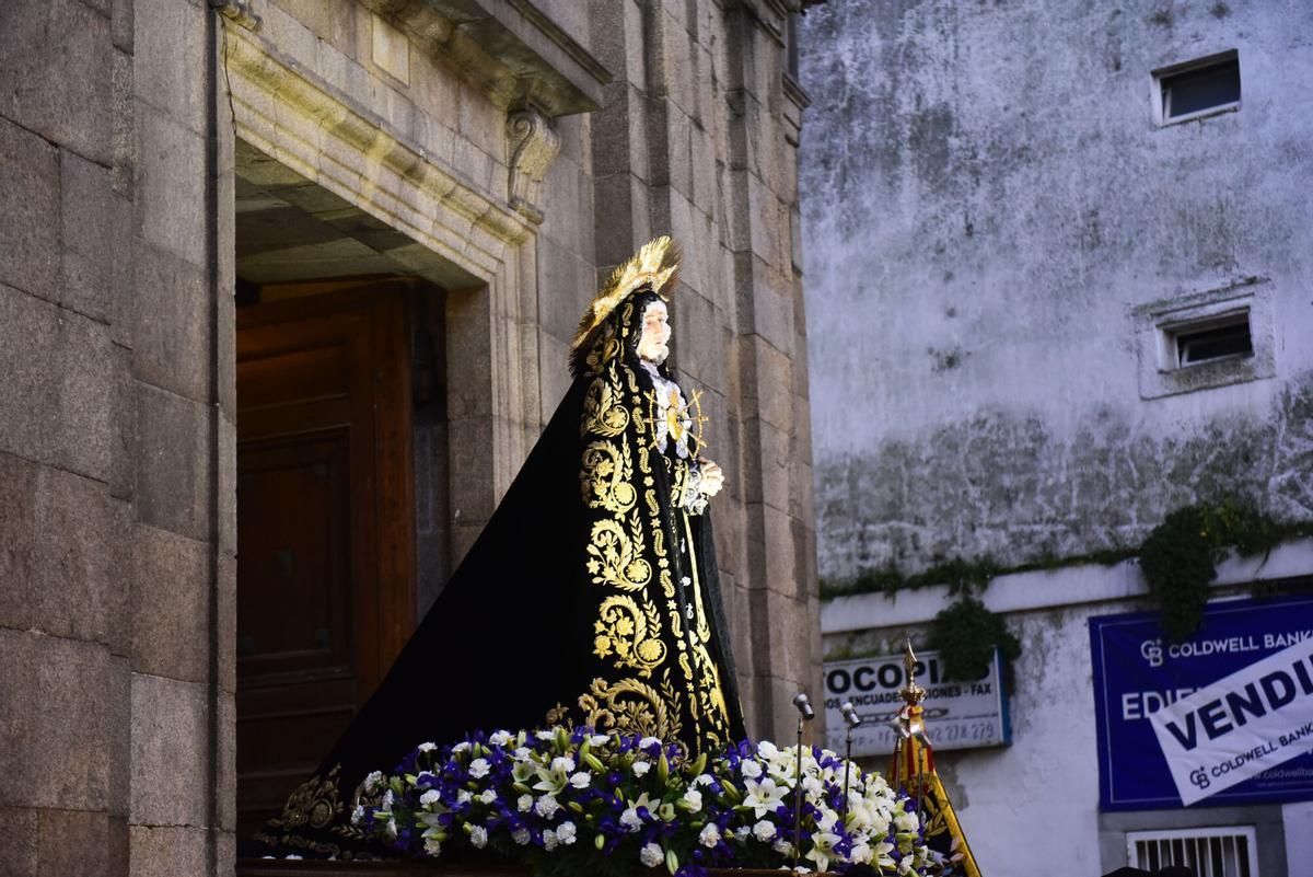 El arzobispo de Santiago presidió este viernes la procesión de la Virgen de los Dolores en A Coruña. El arzobispo de Santiago presidió este viernes la procesión de la Virgen de los Dolores en A Coruña.