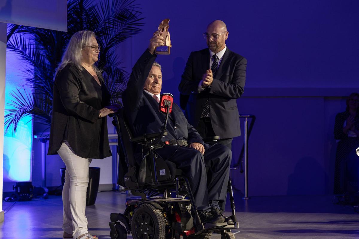 Gala de la Salud. colegio de médicos La Unión Profesional Sanitaria destaca la labor de sus profesionales en pandemia y resalta a los trabajadores de la salud de Cruz Roja y los centros penitenciarios de la provincia Reconocimiento a título póstumo a la dentista Hiris Carrasco y a la periodista Carmen Esther Collado