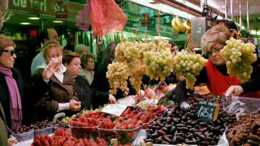 Cae la confianza del consumidor