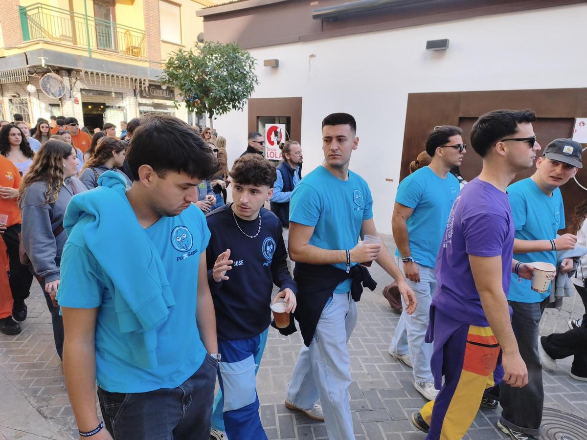 Las mejores imágenes del Día de las Peñas en las fiestas de Benicàssim