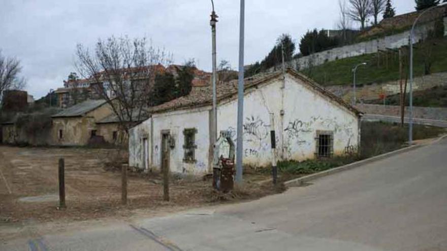 La casa del guardagujas que será demolida en los próximos meses.