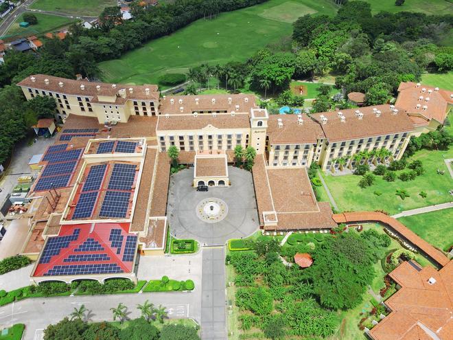 Paneles solares Costa Rica Marriott Hacienda Belén.
